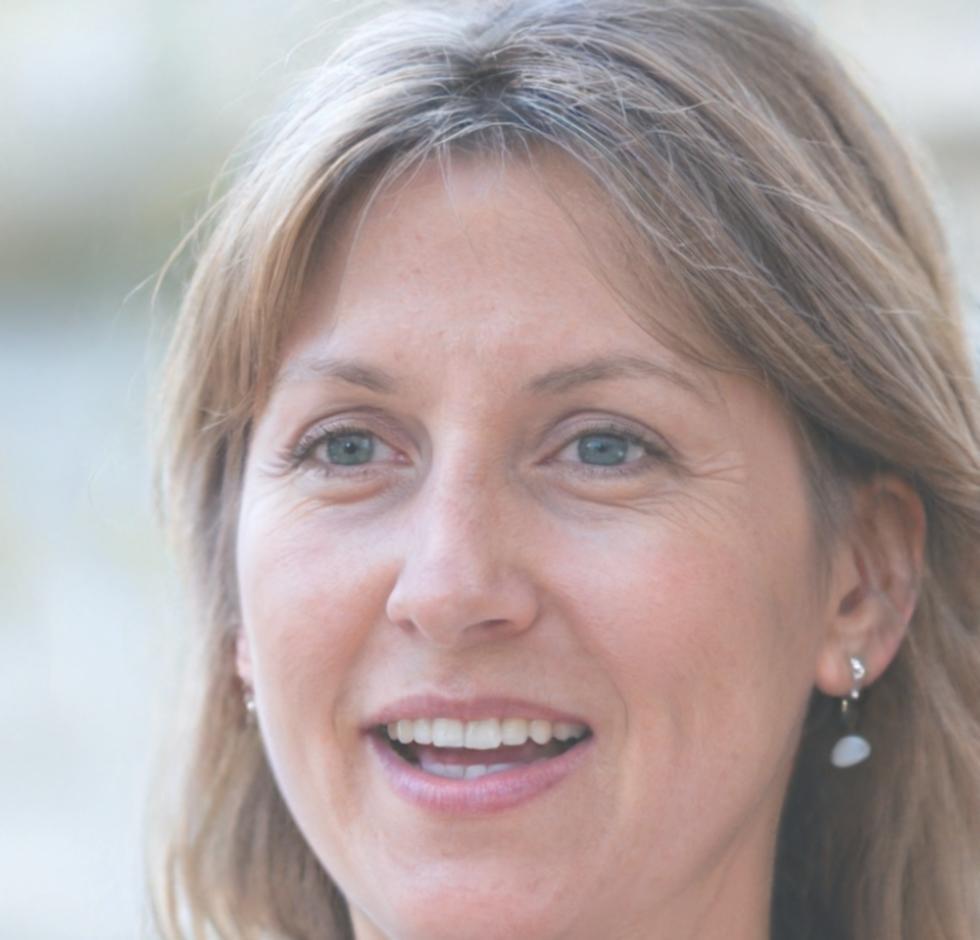 Kalina Dimitrova, Lead Financial Educator